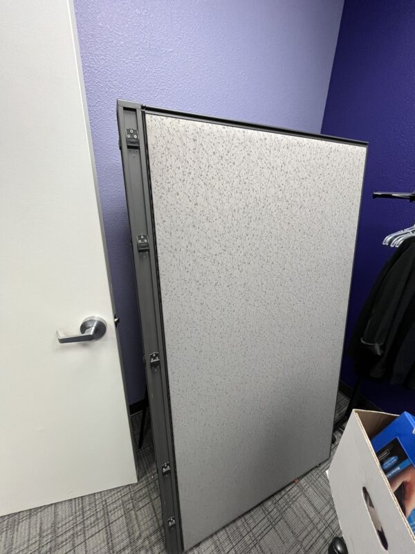 Preconfigured Hush Cubicles Room Dividers Space Definer Sound Resistant Metal